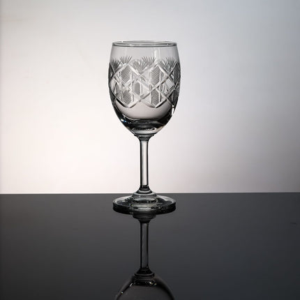Crystal Design Wine Glass 1