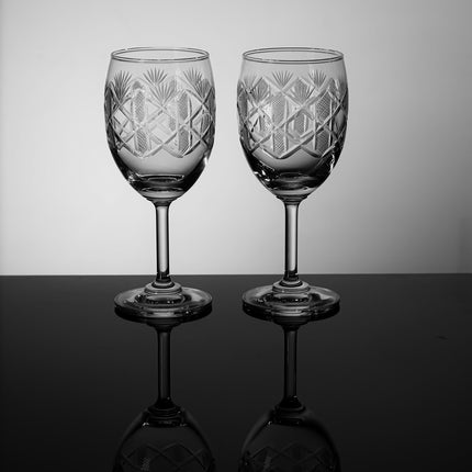 Crystal Design Wine Glass 2